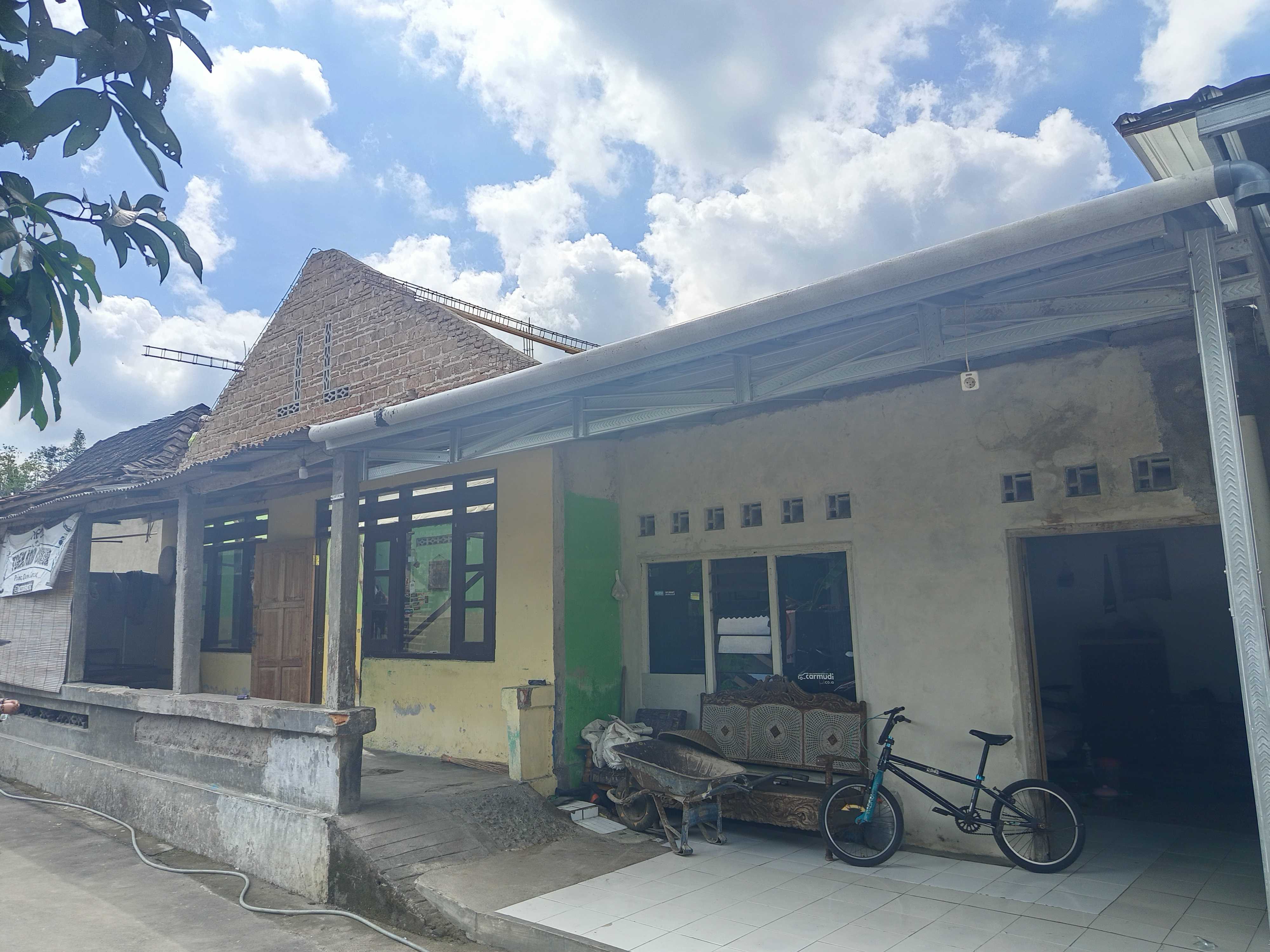 Foto Rumah 50% SURONO